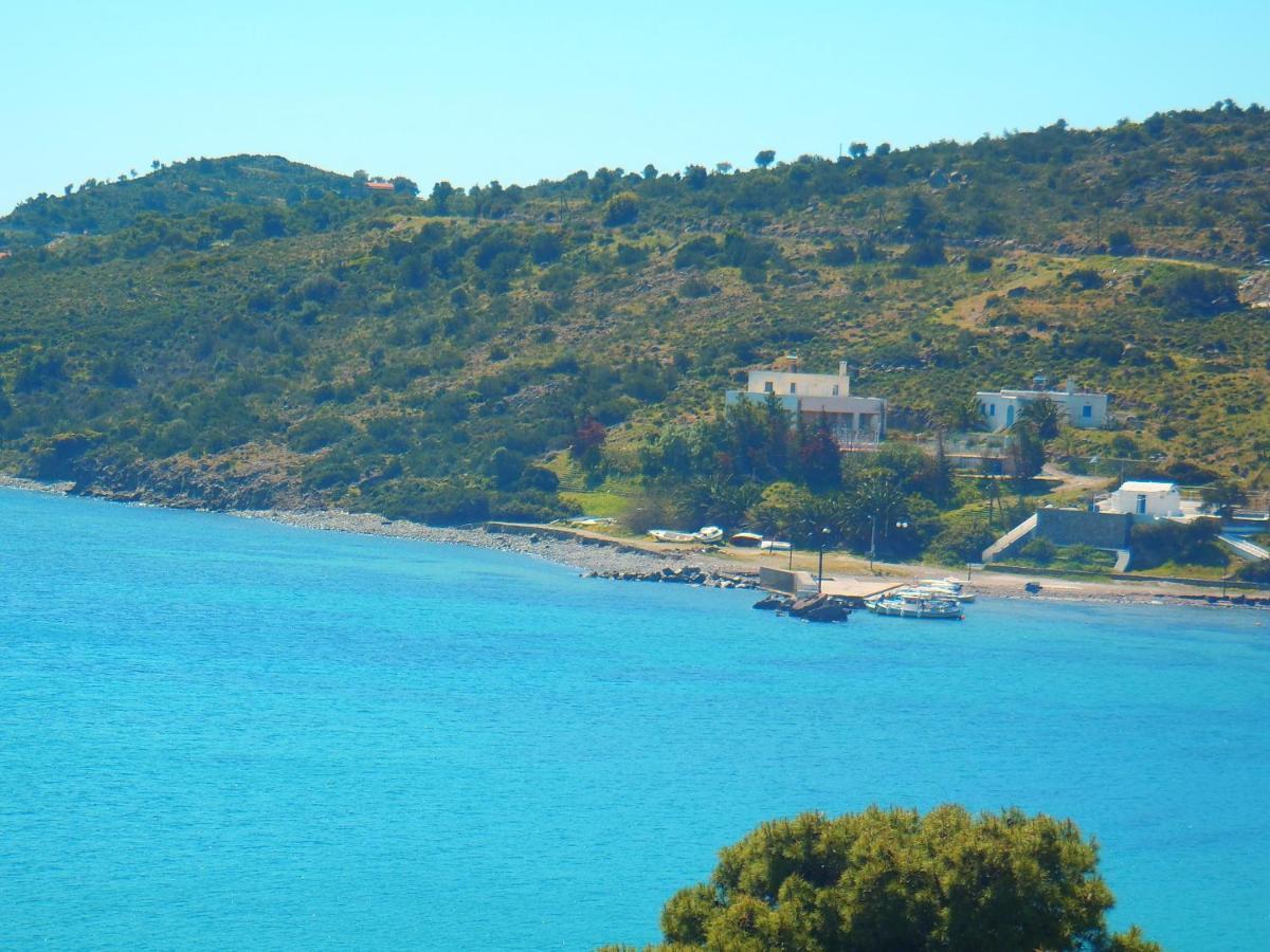 Hotel Liberty 1 Agia Marina  Zewnętrze zdjęcie